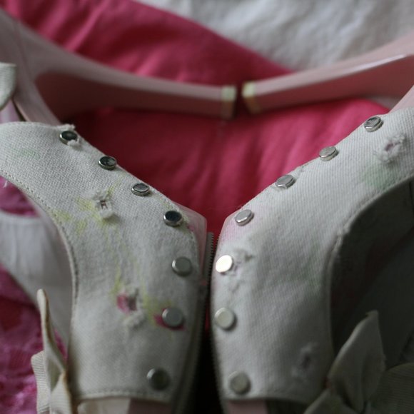 Dior wht denim flower & studded clog slingback - Picture 3 of 3